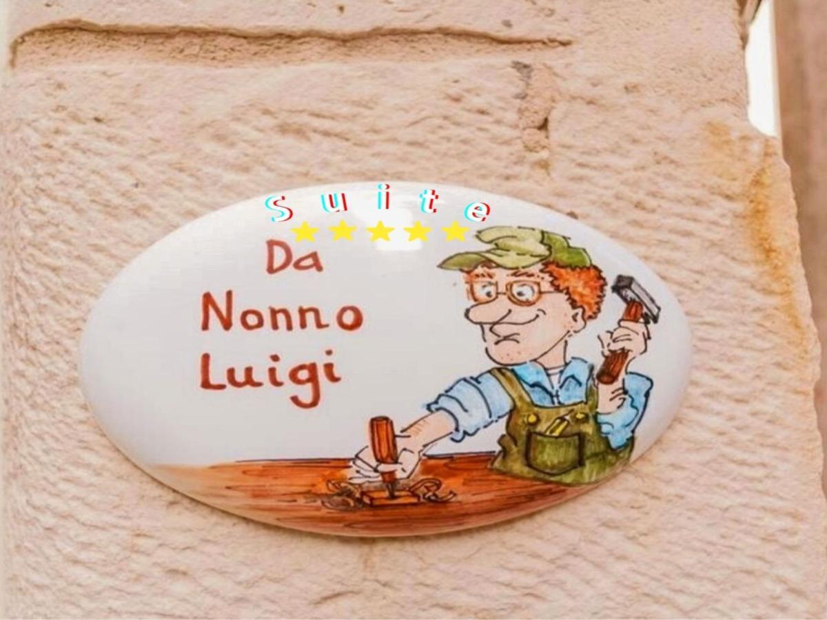 Suite Da Nonno Luigi 100 Metri Dal Mare 지오비나조 외부 사진
